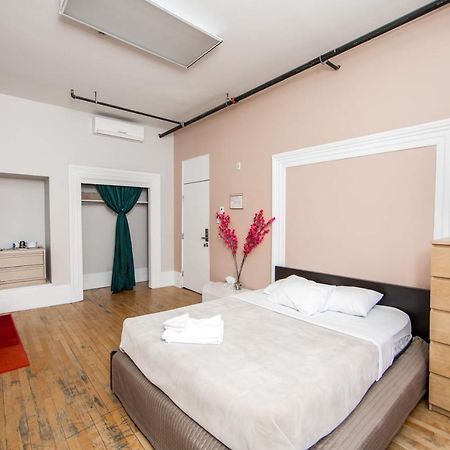 מונטריאול Auberge St Denis מראה חיצוני תמונה