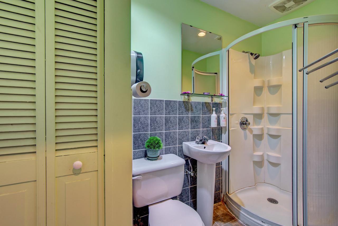 מונטריאול Auberge St Denis מראה חיצוני תמונה